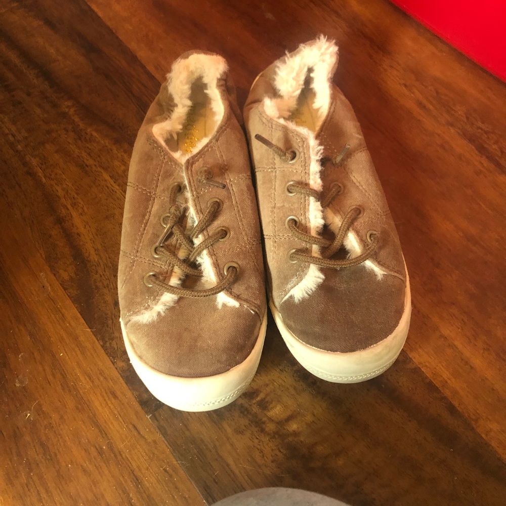 Steve Madden fur lined sneakers